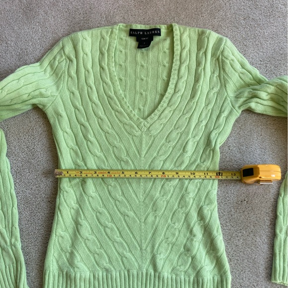 Ralph Lauren Black Label cashmere 100% Cable V-neck green sweater, small - Picture 6 of 7
